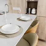 Furnished 1bd Near Monaco